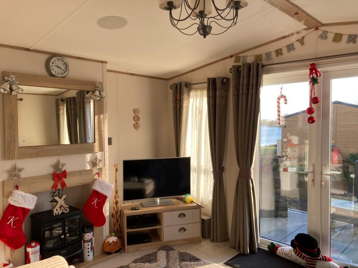 Tattershall Lakes Retreat 3 Bedroom Mini Lodge Waddington  Bagian luar foto