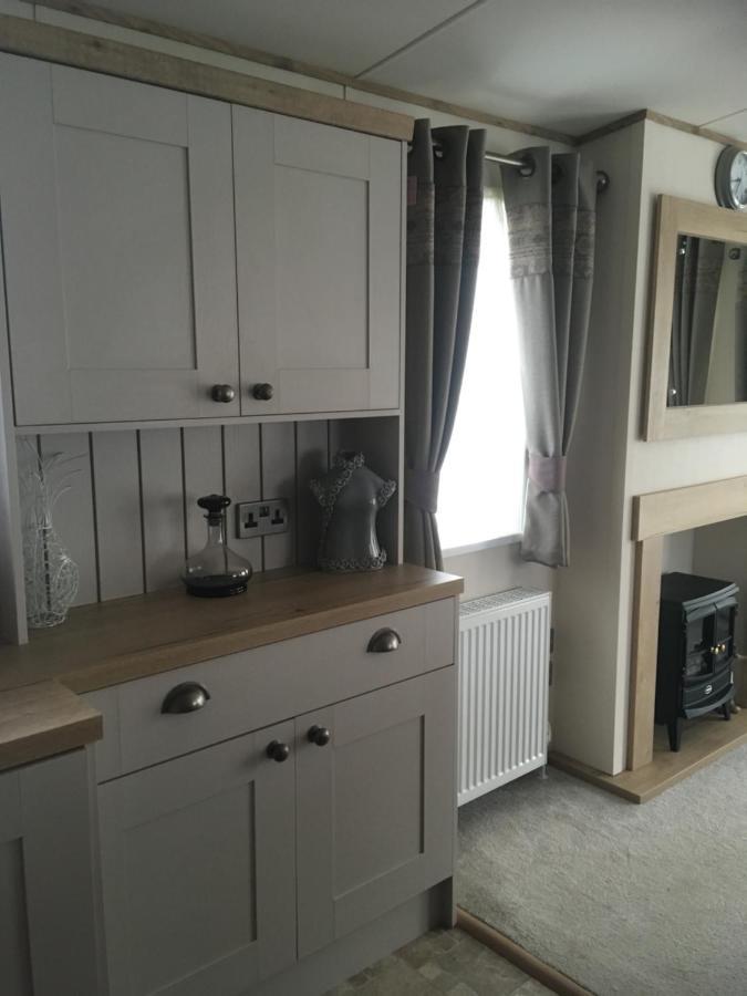 Tattershall Lakes Retreat 3 Bedroom Mini Lodge Waddington  Bagian luar foto