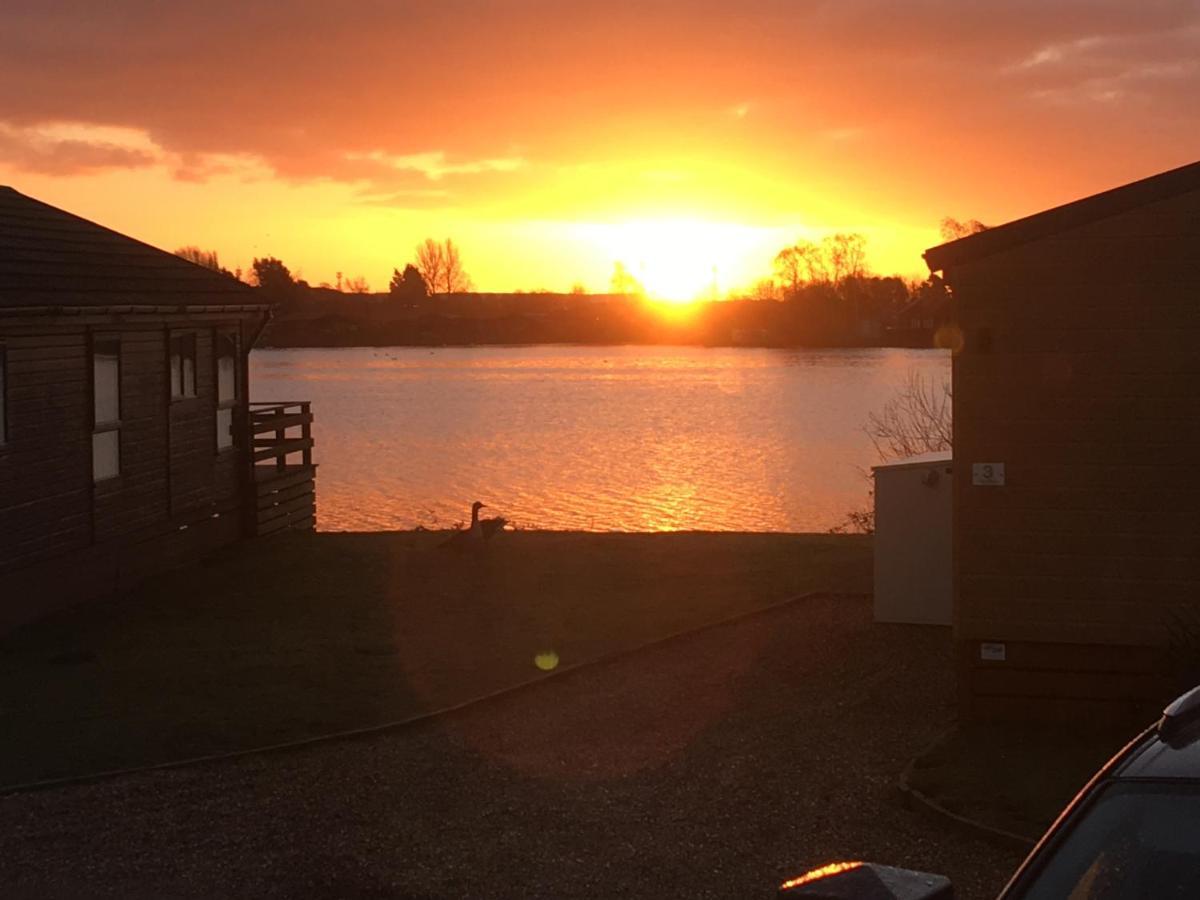 Tattershall Lakes Retreat 3 Bedroom Mini Lodge Waddington  Bagian luar foto